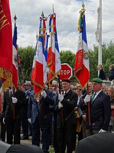 2019 05 11 BOLLENE HOMMAGE AU COMMANDANT DENOIX DE SAINT MARC (1)